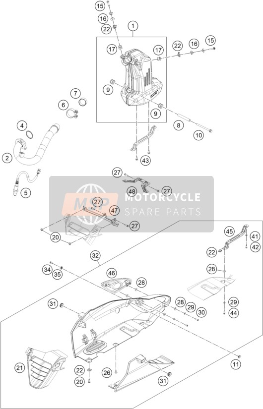 KTM RC 390 WHITE / ABS Europe 2015 Système d'échappement pour un 2015 KTM RC 390 WHITE / ABS Europe